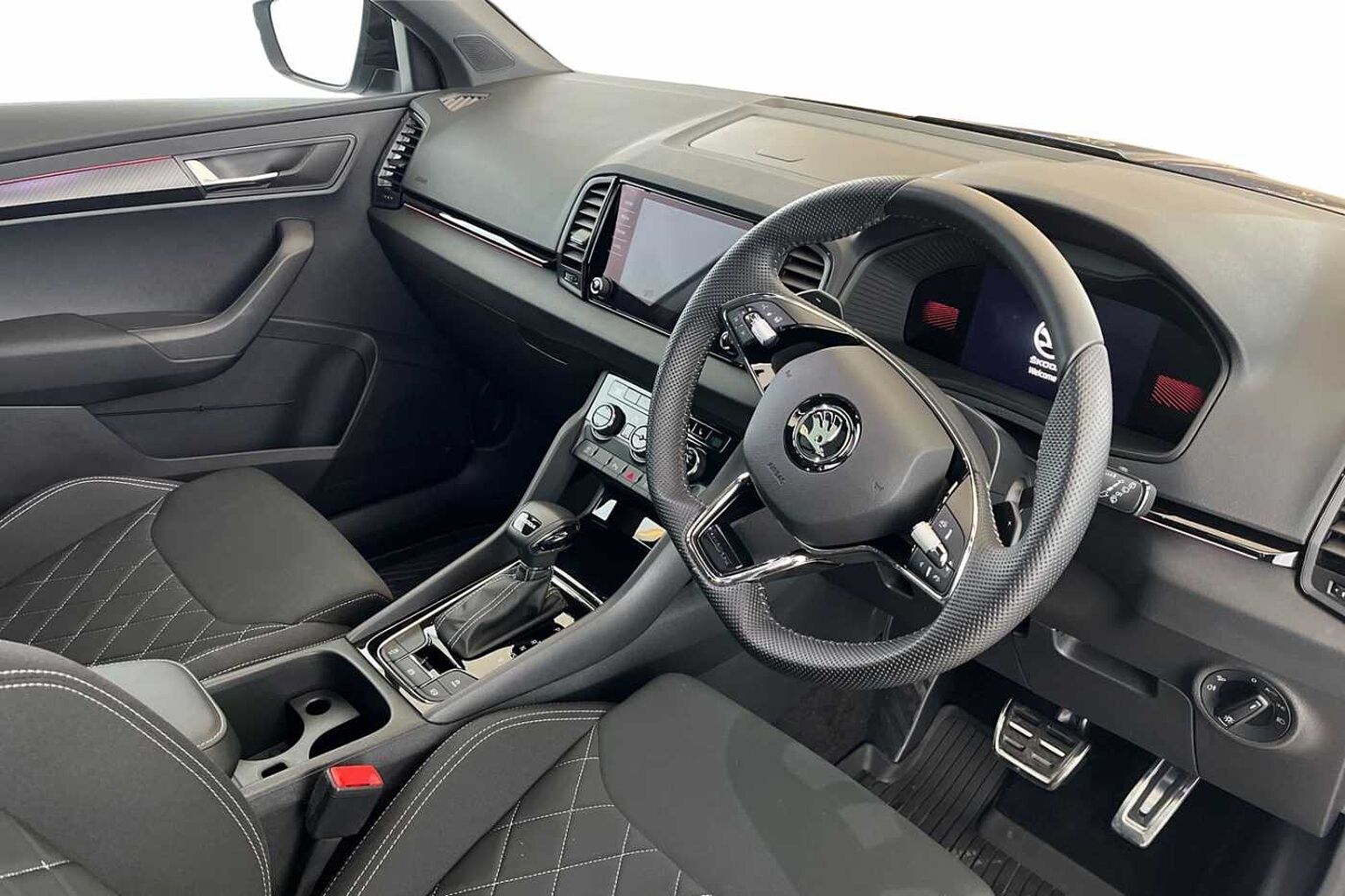 SKODA Karoq SportLine 1.5 TSI 150 PS DSG