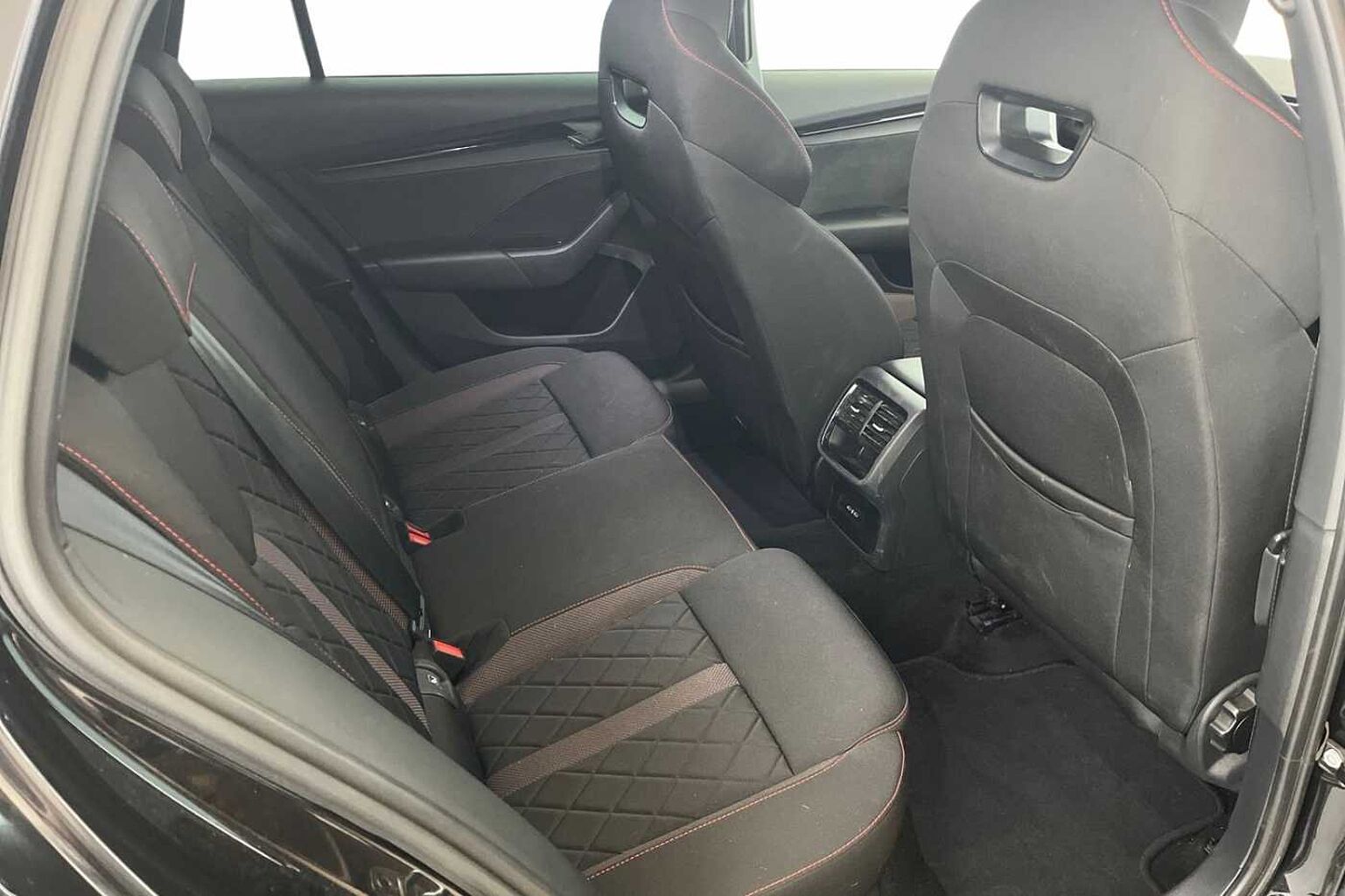 SKODA Octavia Estate vRS 2.0 TDI 200 PS DSG