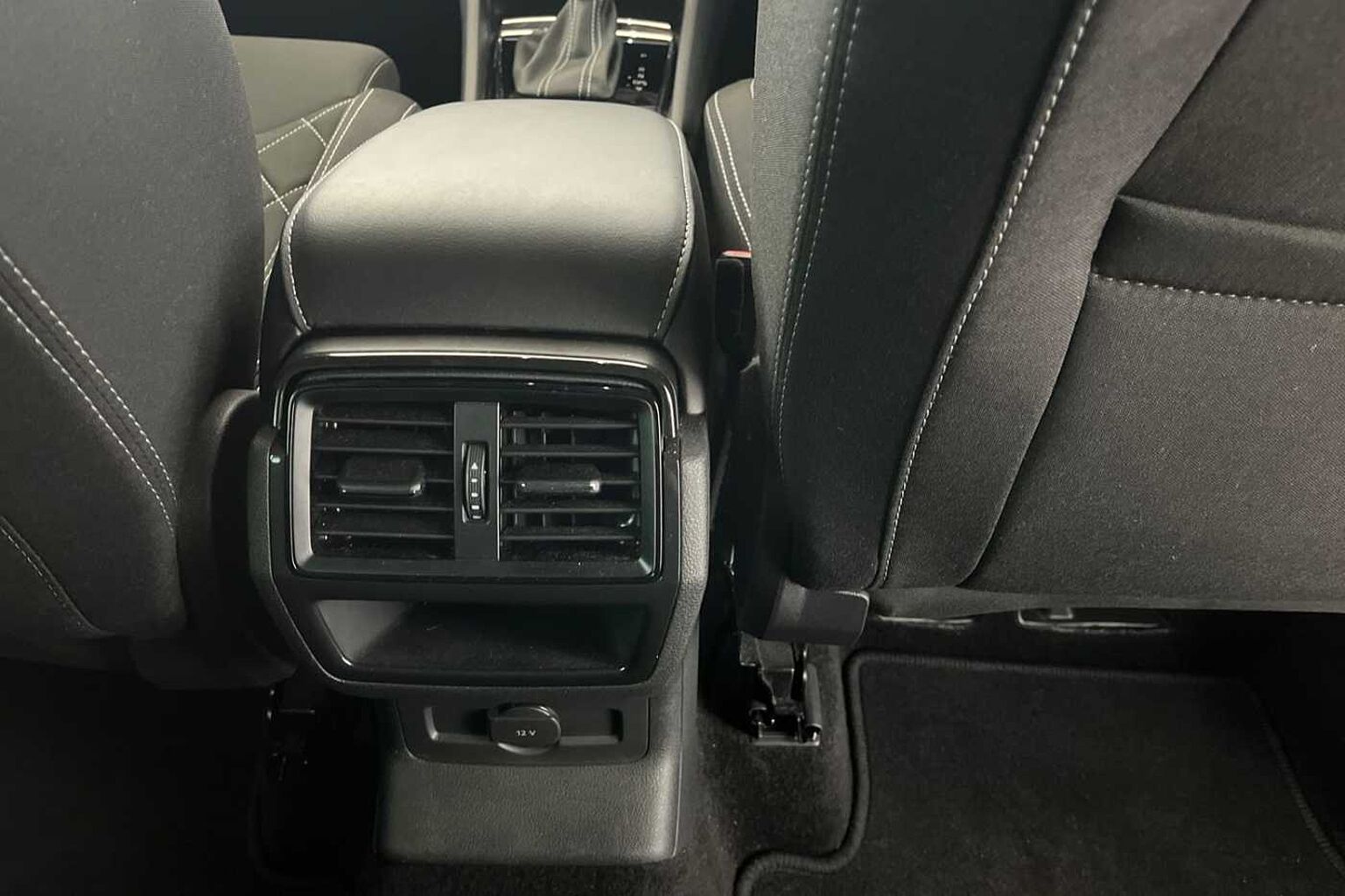SKODA Karoq SportLine 1.5 TSI 150 PS DSG