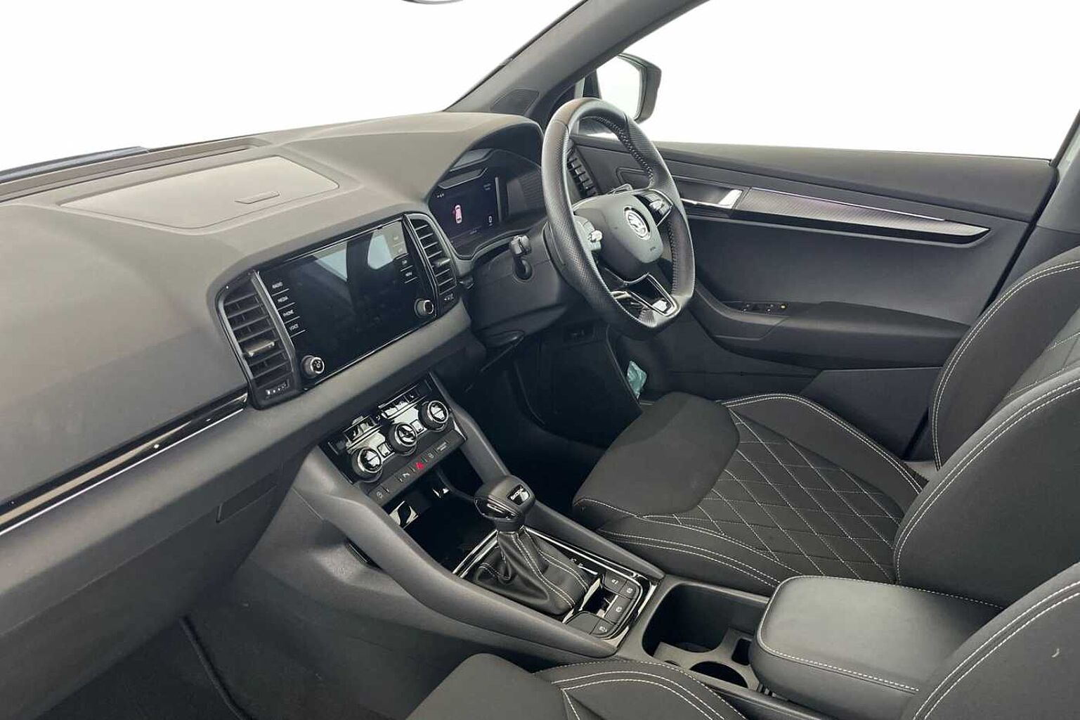 SKODA Karoq SportLine 1.5 TSI 150 PS DSG