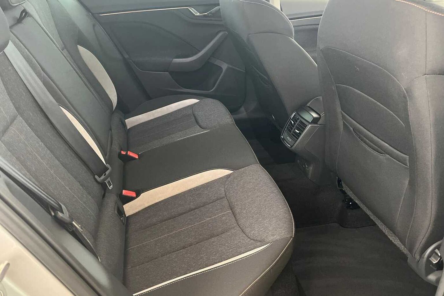 SKODA Kamiq SE L 1.0 TSI 116 PS DSG