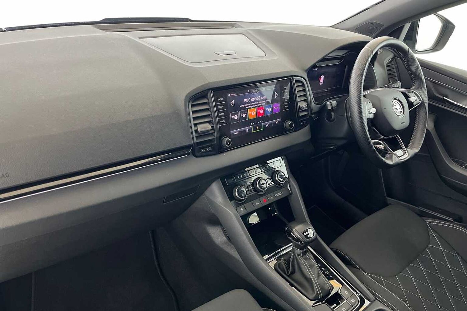 SKODA Karoq SportLine 2.0 TSI 190 PS 4x4 DSG