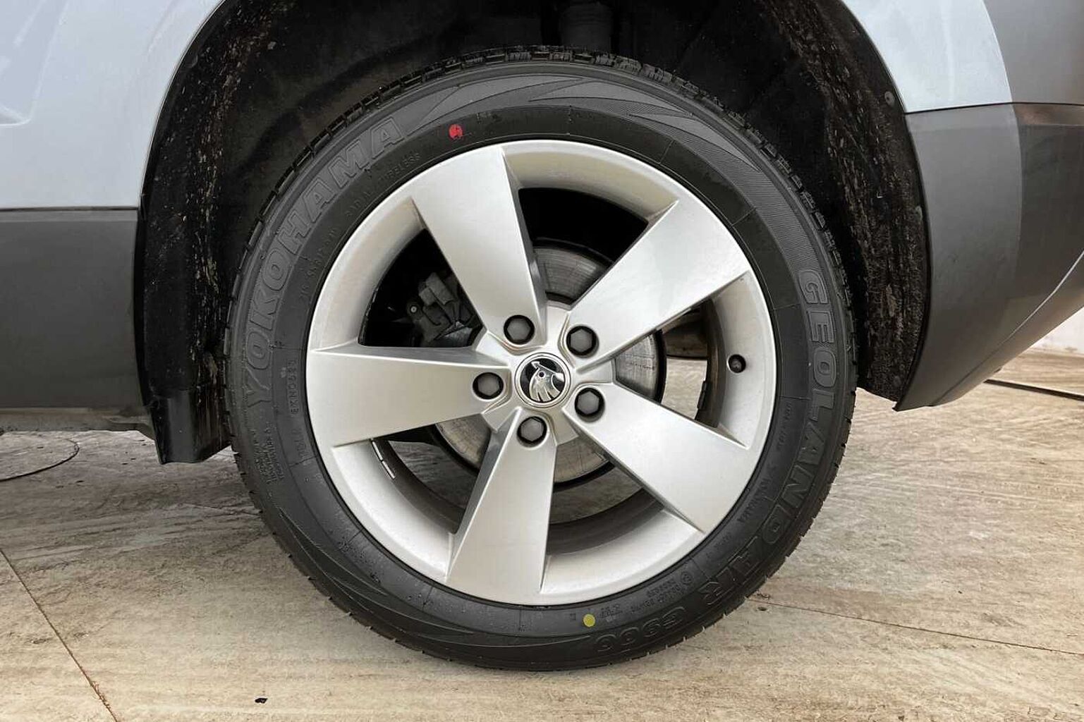 SKODA Karoq SE Technology 1.6 TDI 115 PS DSG