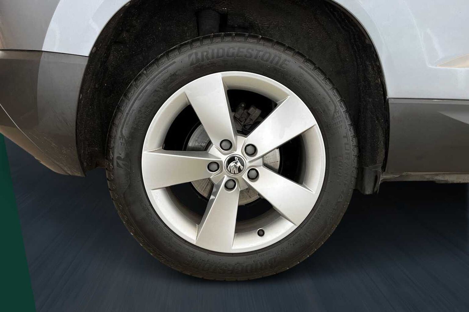 SKODA Karoq SE Technology 1.6 TDI 115 PS DSG