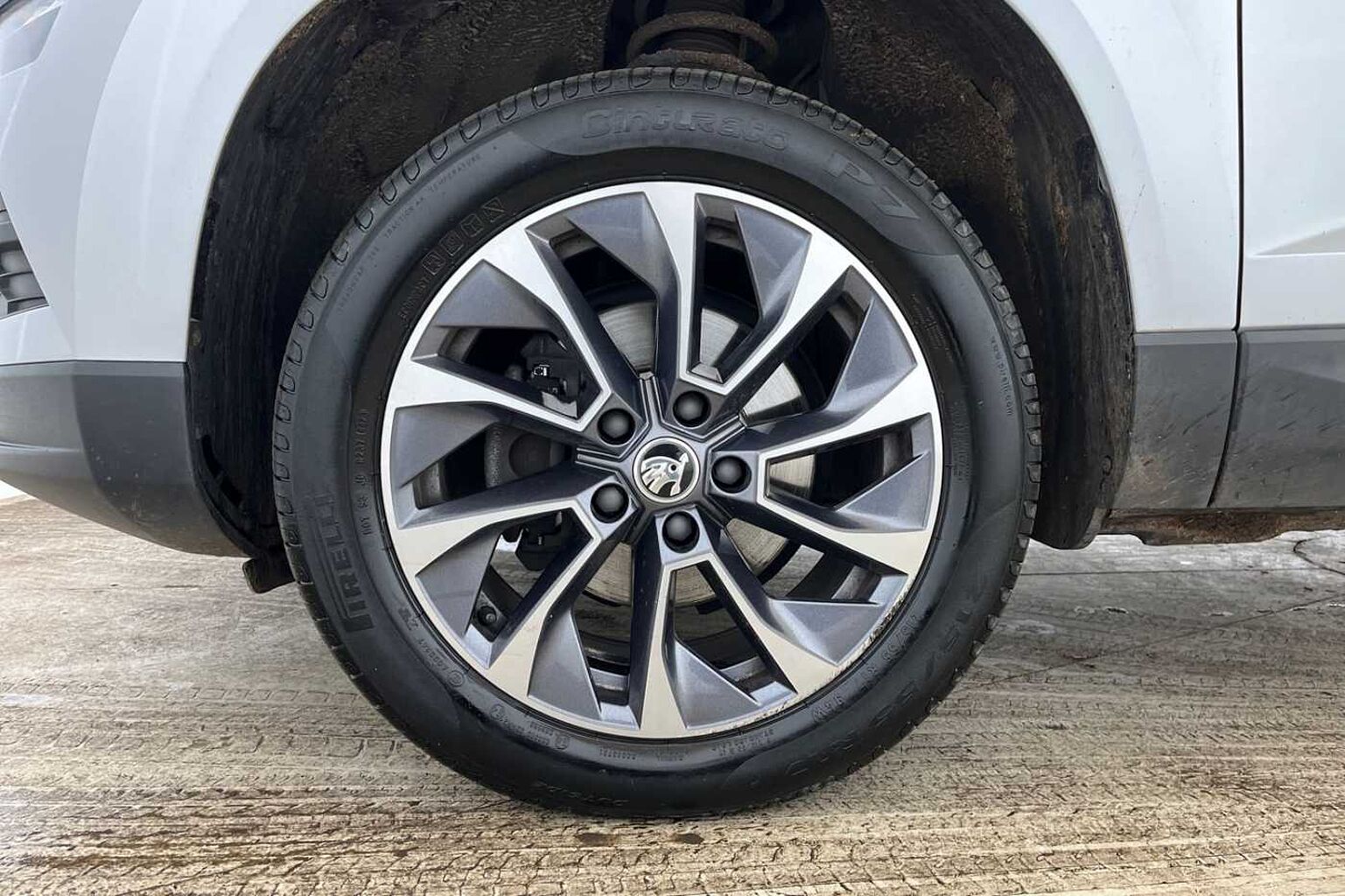 SKODA Karoq SE Drive 1.5 TSI 150 PS 6G Man