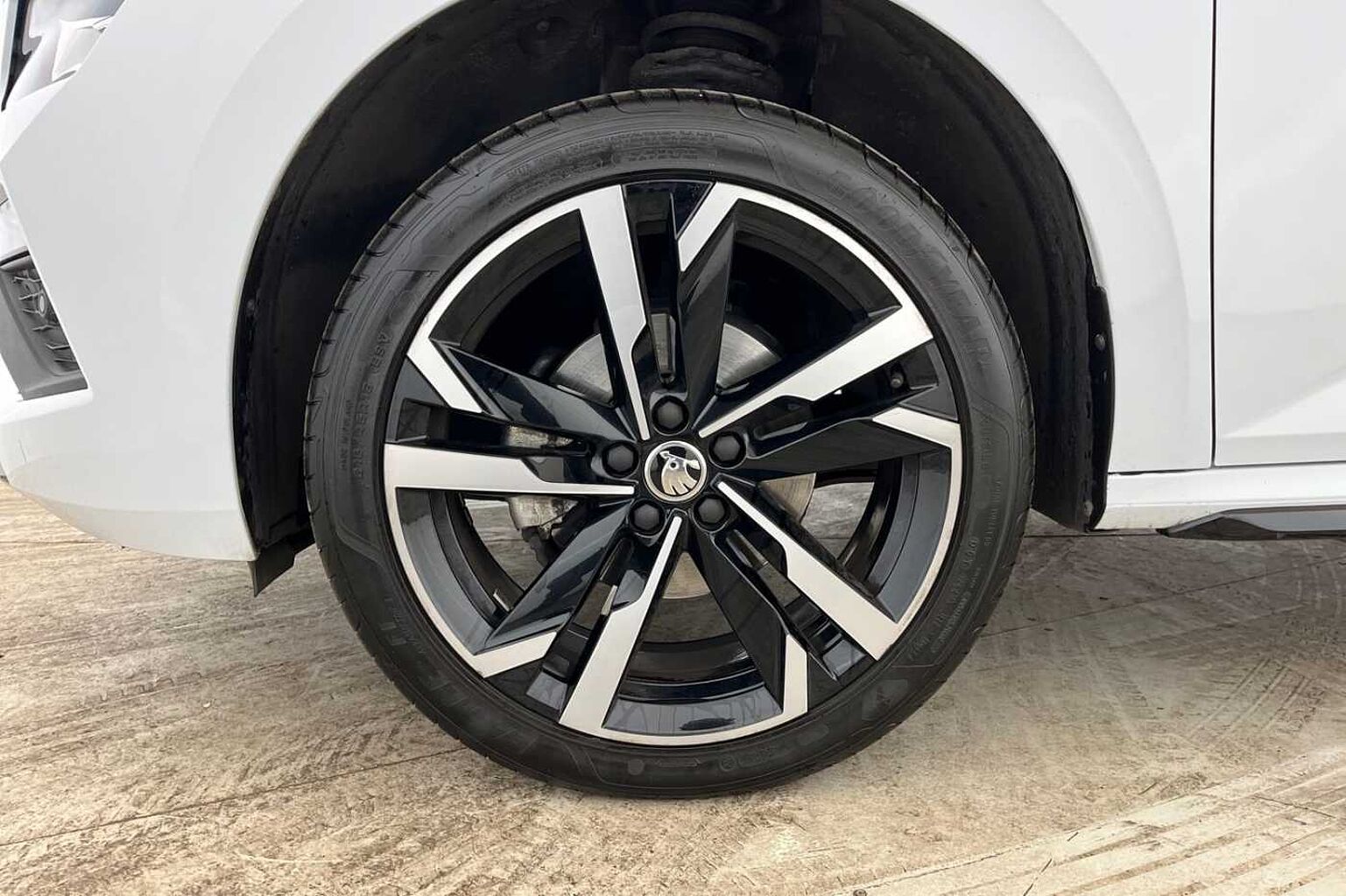 SKODA Kamiq Monte Carlo 1.0 TSI 116 PS DSG