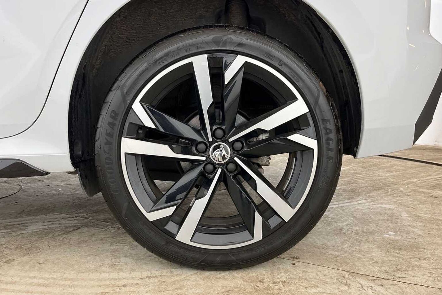 SKODA Kamiq Monte Carlo 1.0 TSI 116 PS DSG