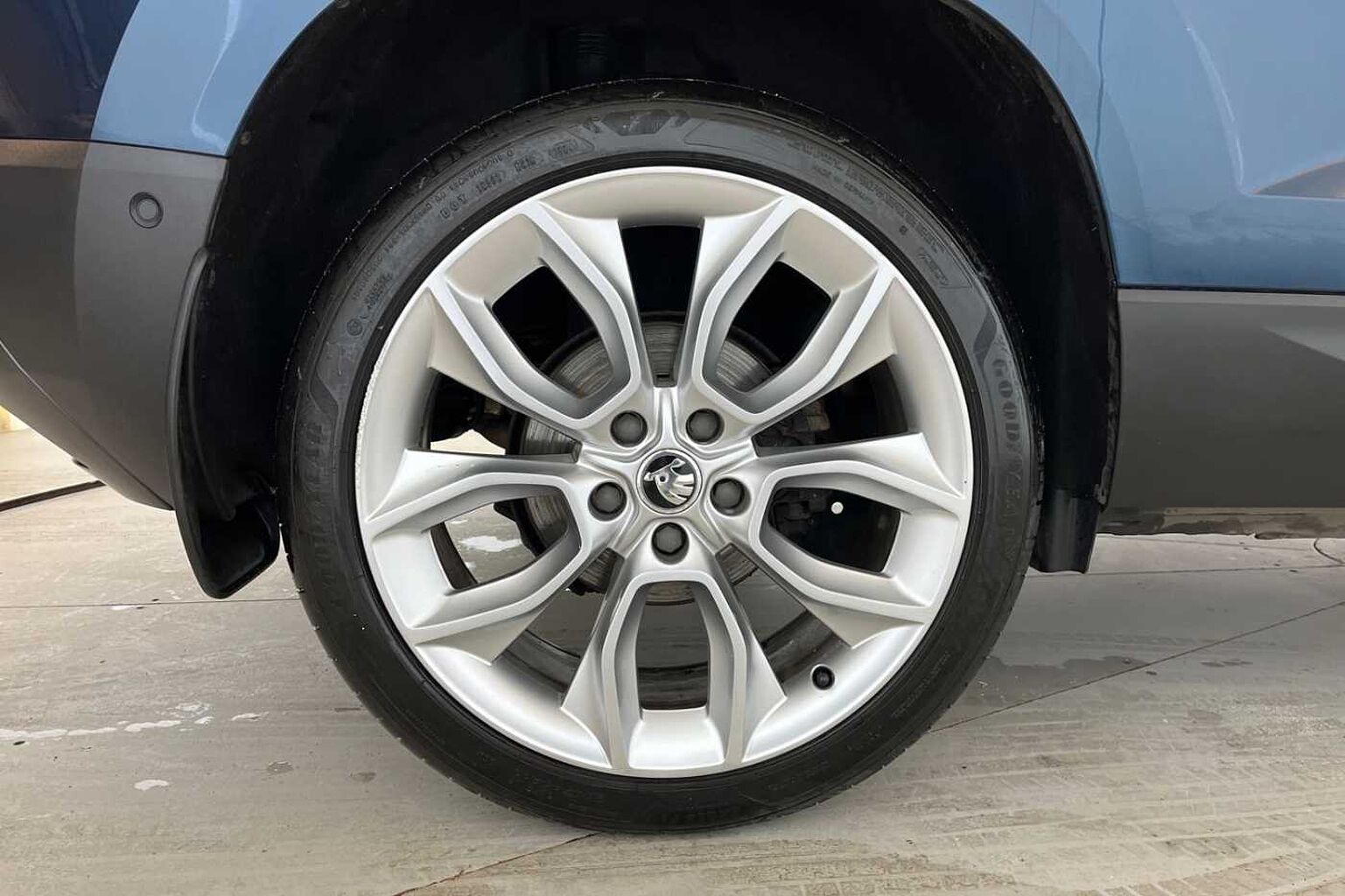 SKODA Karoq Edition 2.0 TDI SCR 150 PS 4x4 DSG