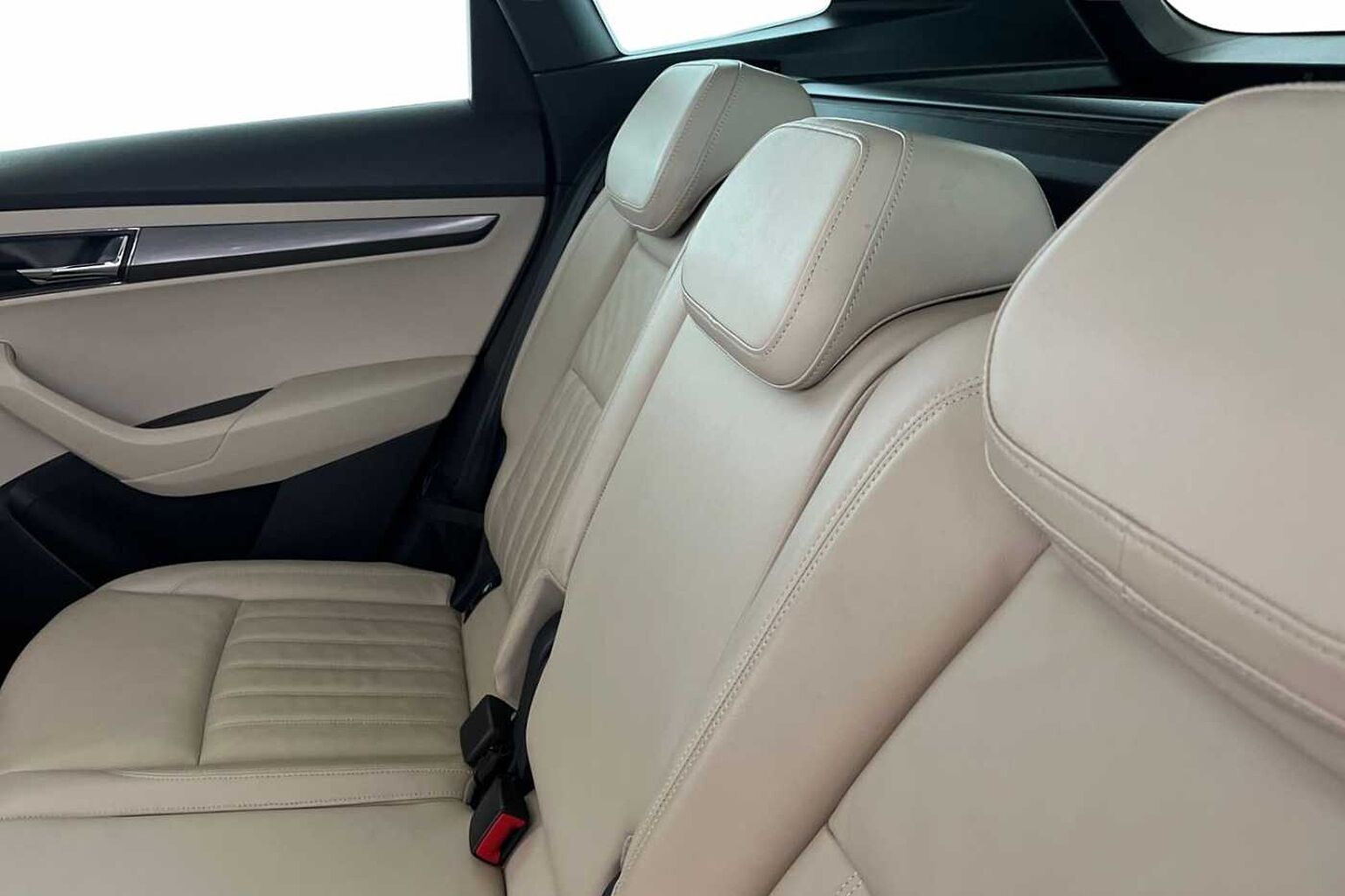 SKODA Karoq Edition 2.0 TDI SCR 150 PS 4x4 DSG