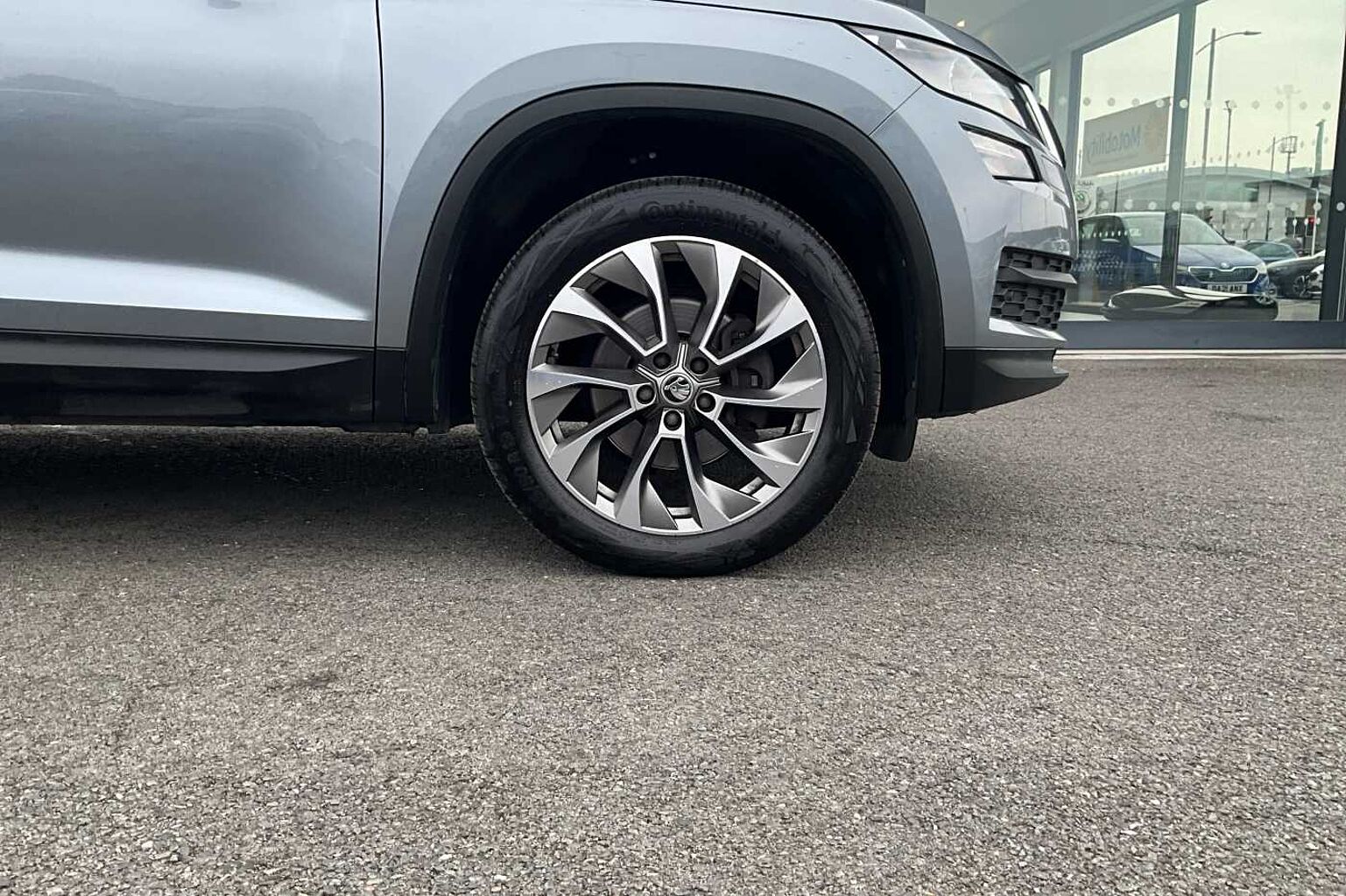 SKODA KODIAQ 1.5 TSI SE Drive 5dr DSG [7 Seat]