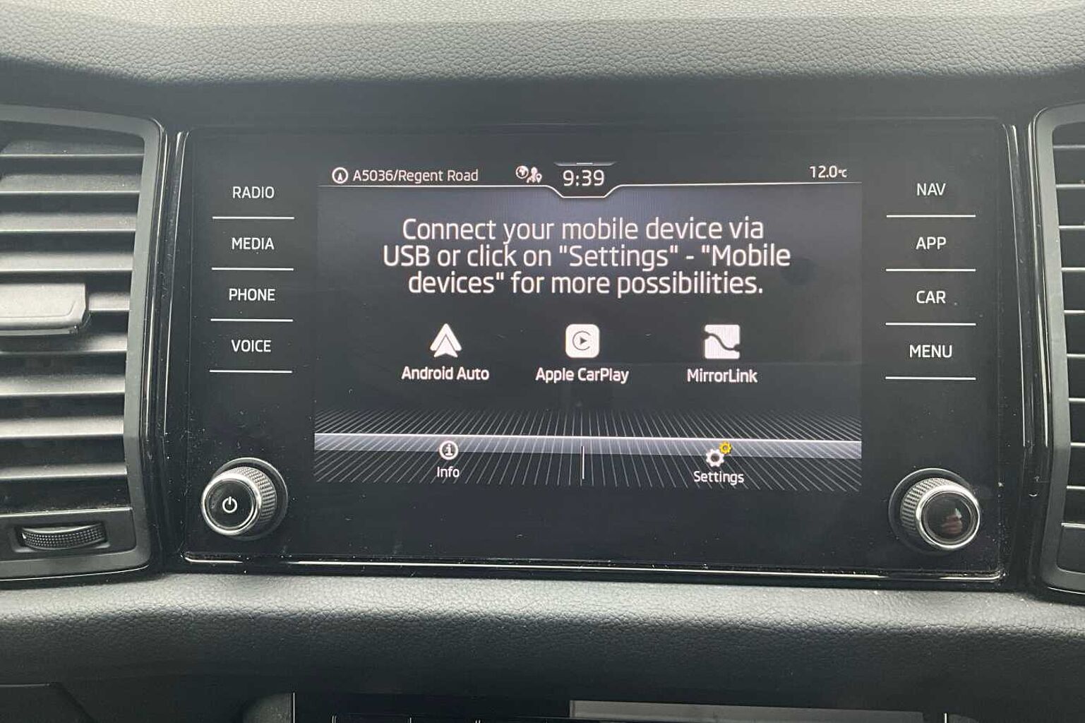 SKODA KODIAQ 1.5 TSI SE Drive 5dr DSG [7 Seat]