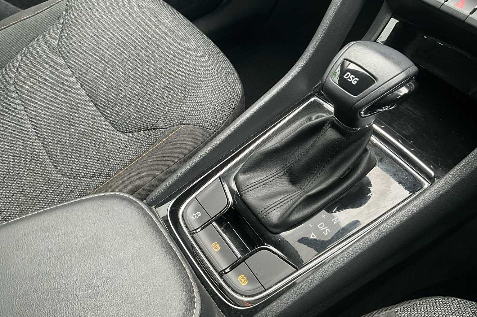 SKODA KODIAQ 1.5 TSI SE Drive 5dr DSG [7 Seat]