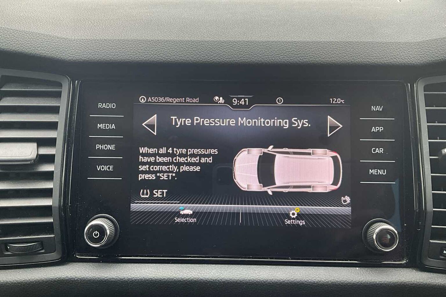 SKODA KODIAQ 1.5 TSI SE Drive 5dr DSG [7 Seat]