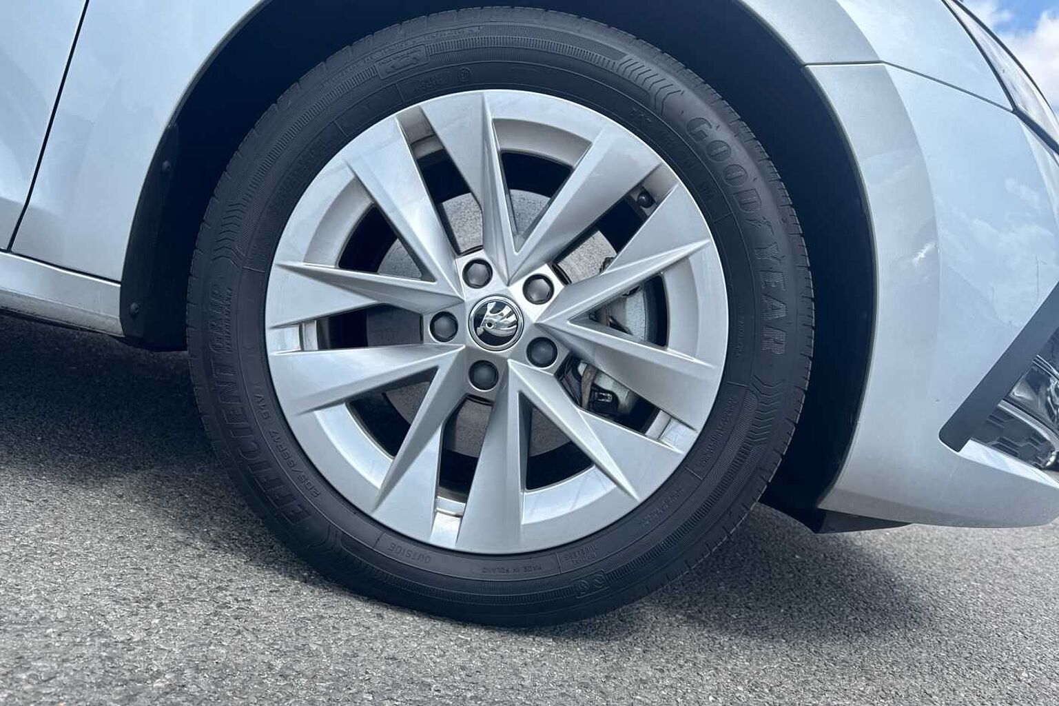 SKODA OCTAVIA 1.4 TSI iV SE L DSG 5dr