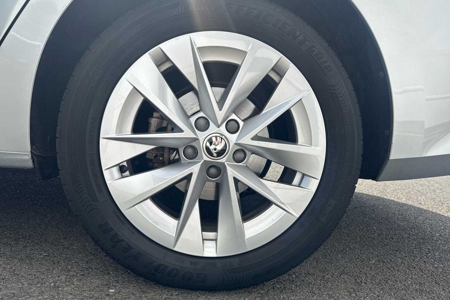 SKODA OCTAVIA 1.4 TSI iV SE L DSG 5dr