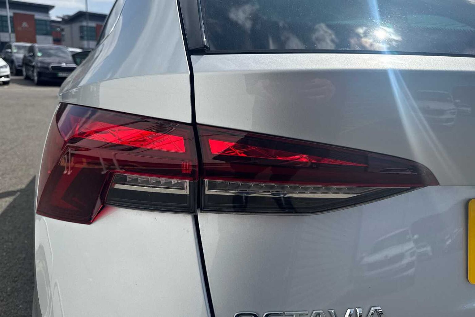 SKODA OCTAVIA 1.4 TSI iV SE L DSG 5dr