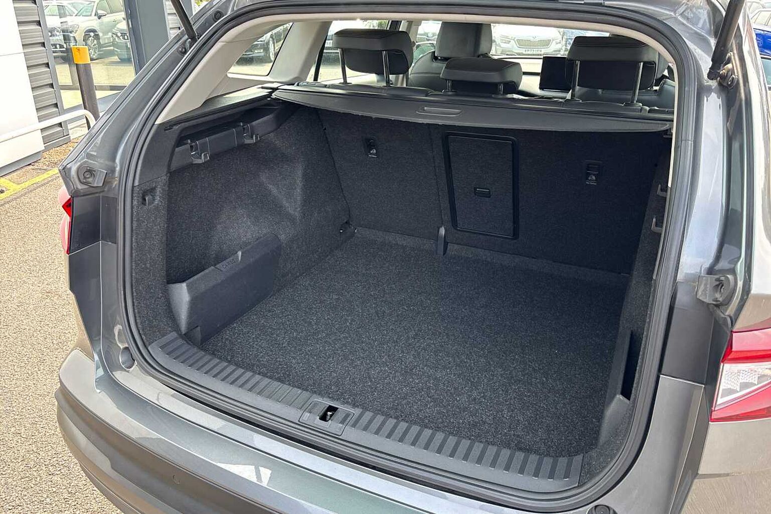 SKODA ENYAQ 150kW 80 ecoSuite 82kWh 5dr Auto [125kW]