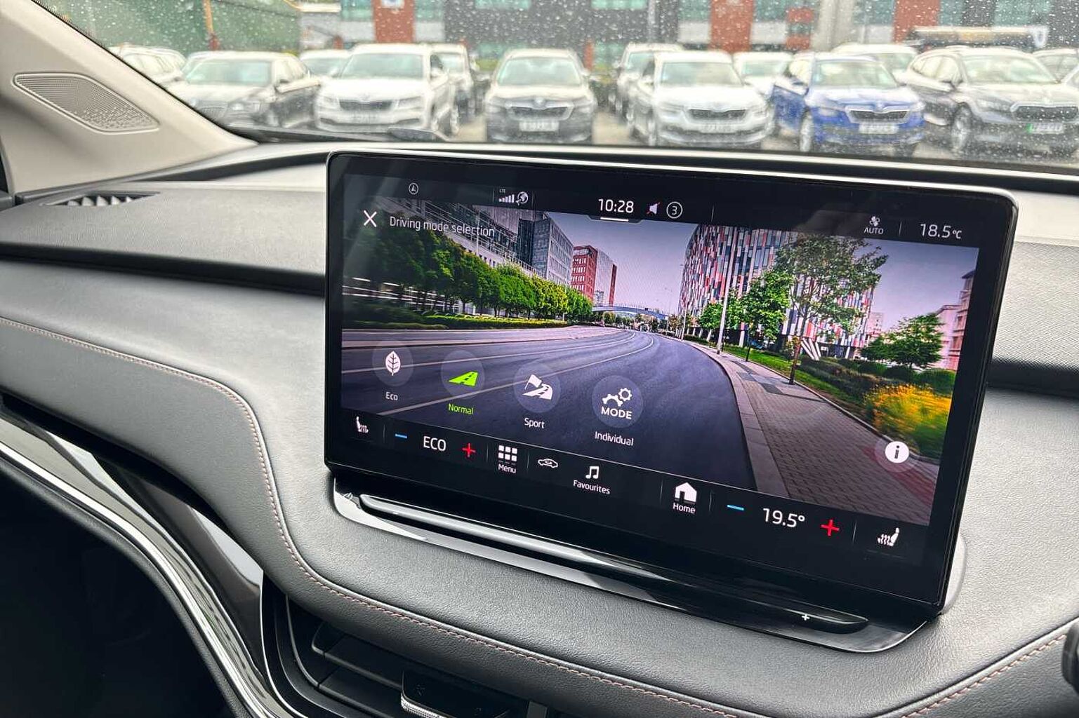 SKODA ENYAQ 150kW 80 ecoSuite 82kWh 5dr Auto [125kW]