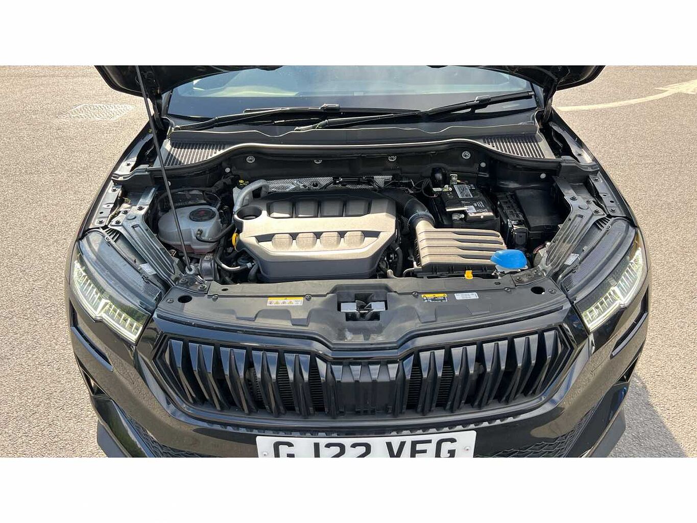 SKODA Karoq SUV 2.0 TSI (190ps) 4X4 SportLine DSG