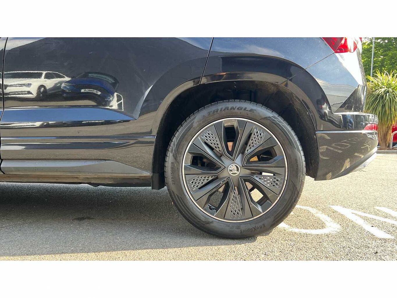 SKODA Karoq SUV 2.0 TSI (190ps) 4X4 SportLine DSG