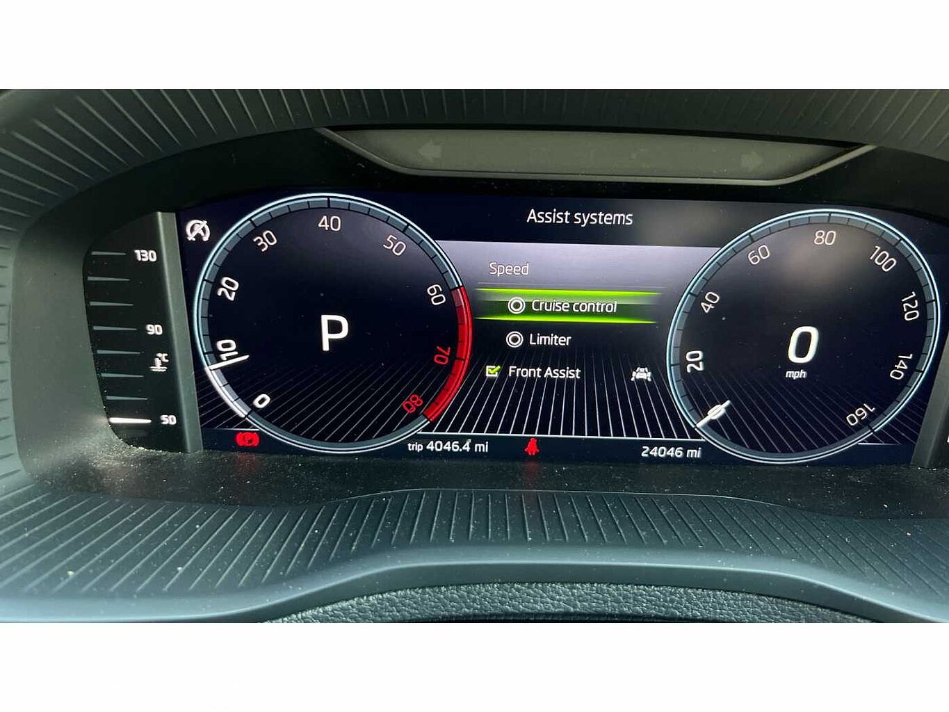 SKODA Karoq SUV 2.0 TSI (190ps) 4X4 SportLine DSG