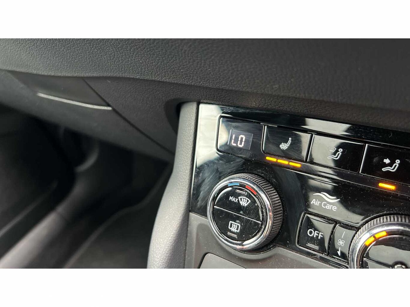 SKODA Karoq SUV 1.5 TSI (150ps) SportLine ACT