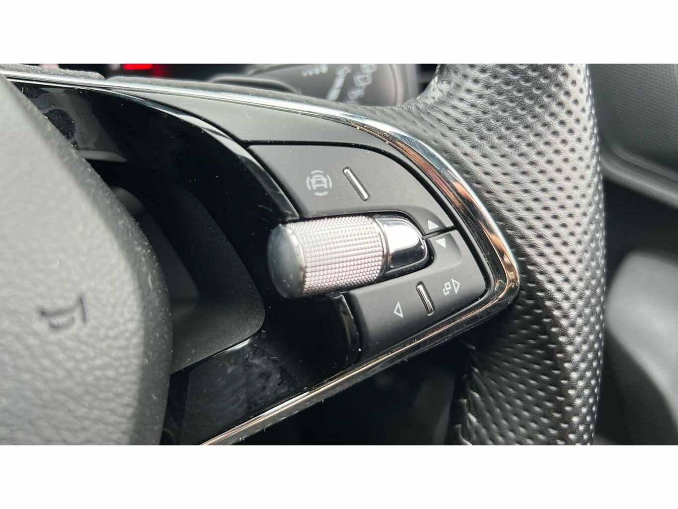 SKODA Karoq SUV 1.5 TSI (150ps) SportLine ACT