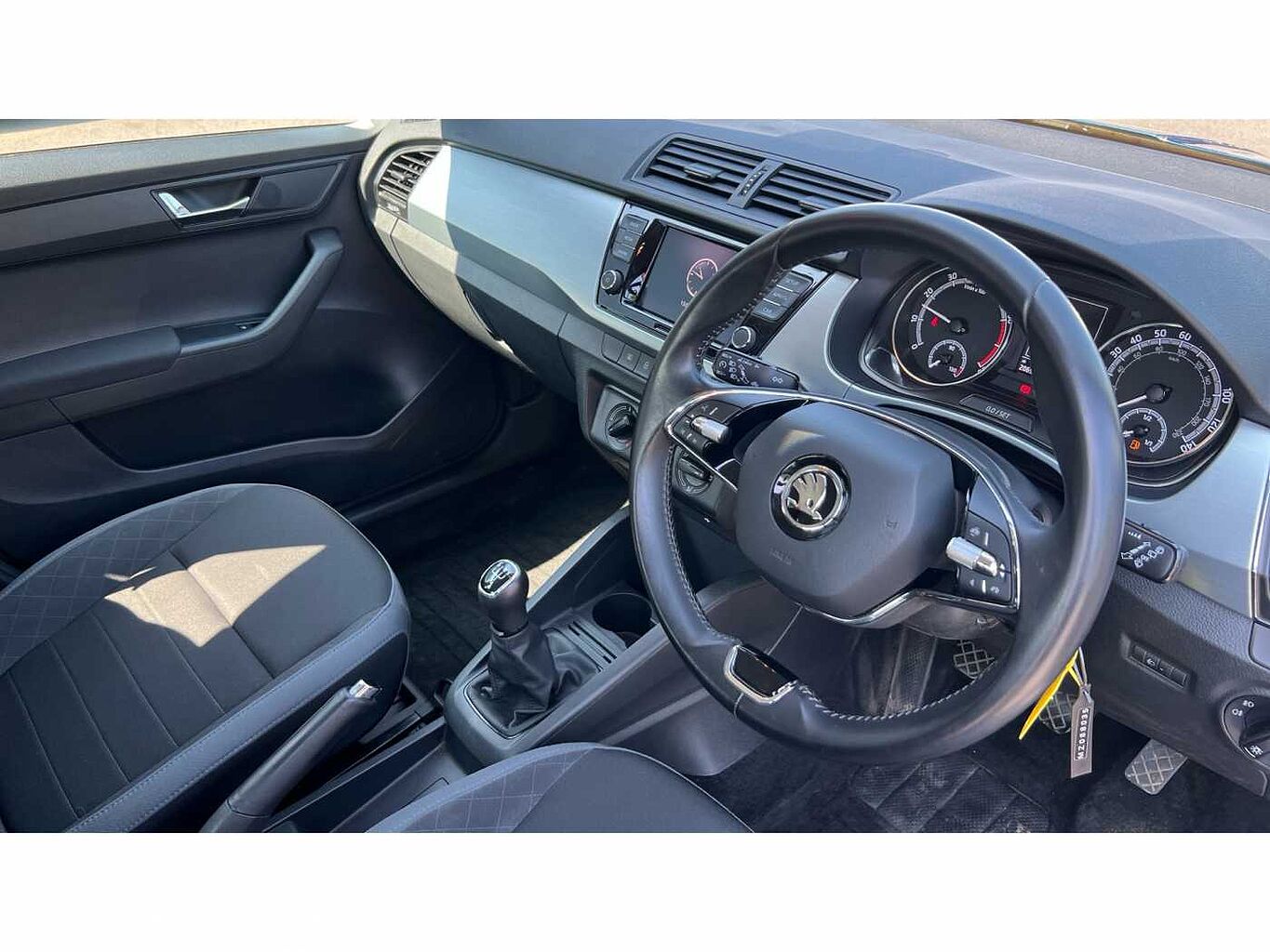 SKODA Fabia 1.0 TSI Colour Edition (95PS) 5-Dr Hatchback