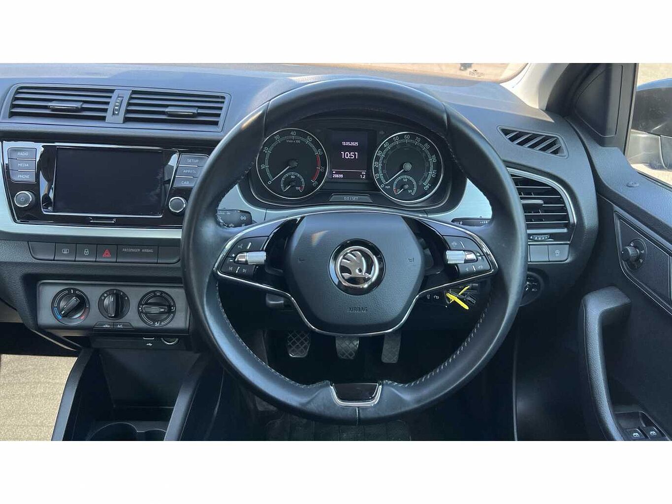 SKODA Fabia 1.0 TSI Colour Edition (95PS) 5-Dr Hatchback