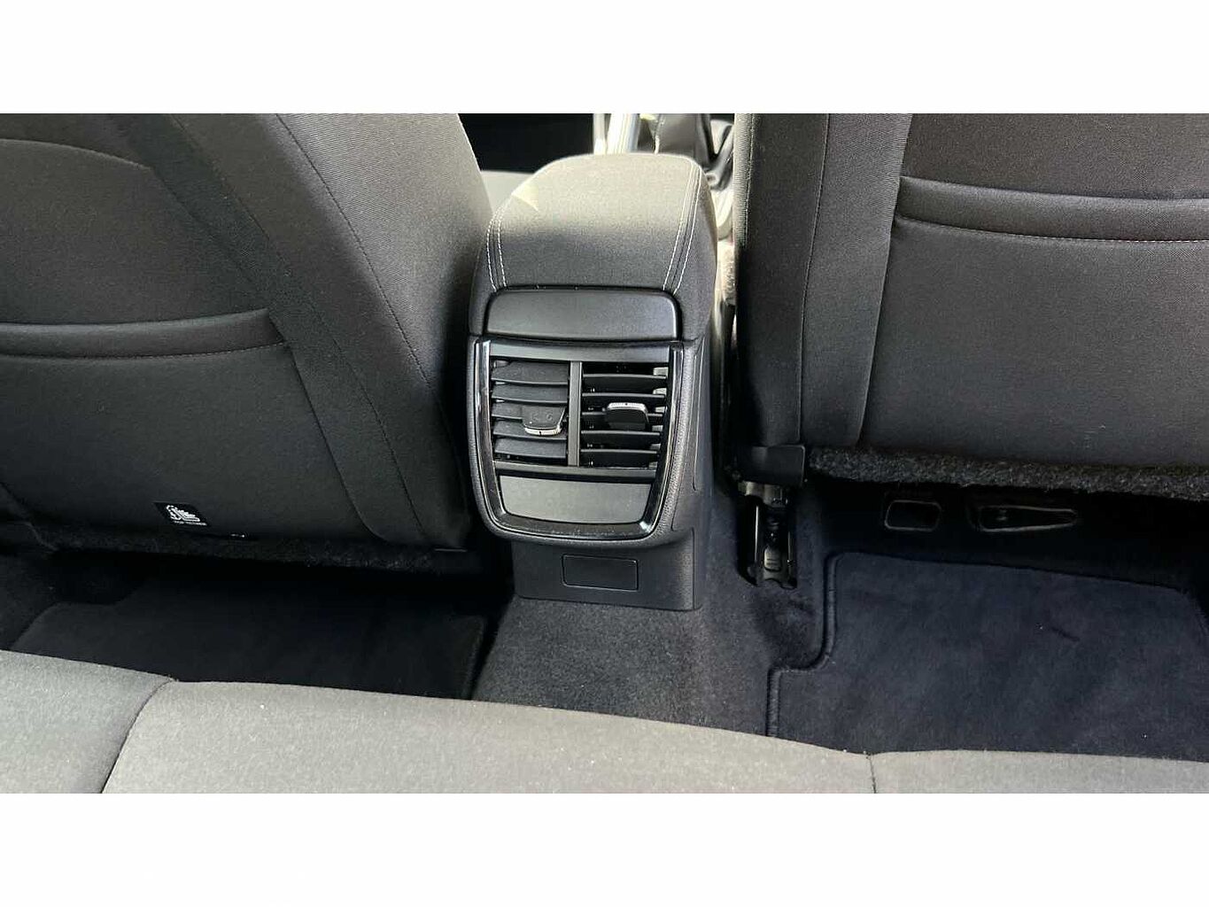 SKODA Kamiq 1.0 TSI (95ps) SE SUV