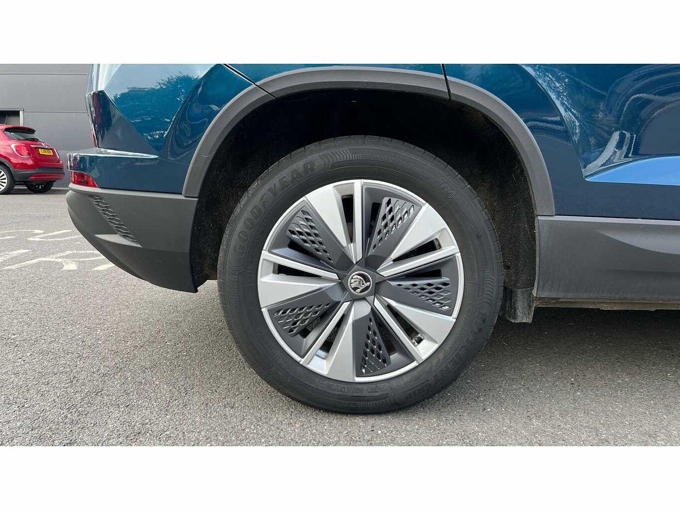 SKODA KAROQ 2.0 TDI SE Drive 5dr