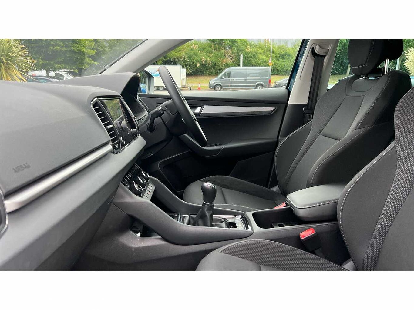SKODA KAROQ 2.0 TDI SE Drive 5dr
