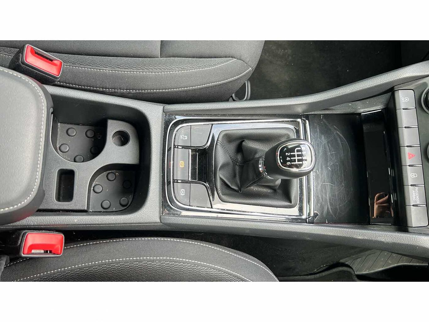 SKODA KAROQ 2.0 TDI SE Drive 5dr