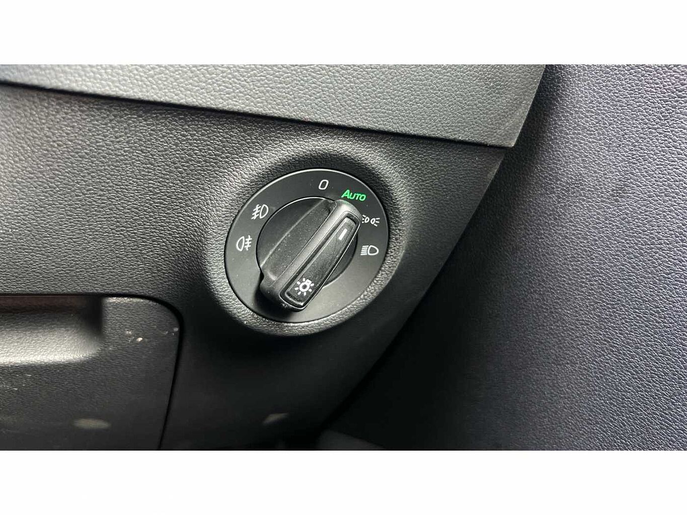 SKODA KAROQ 2.0 TDI SE Drive 5dr