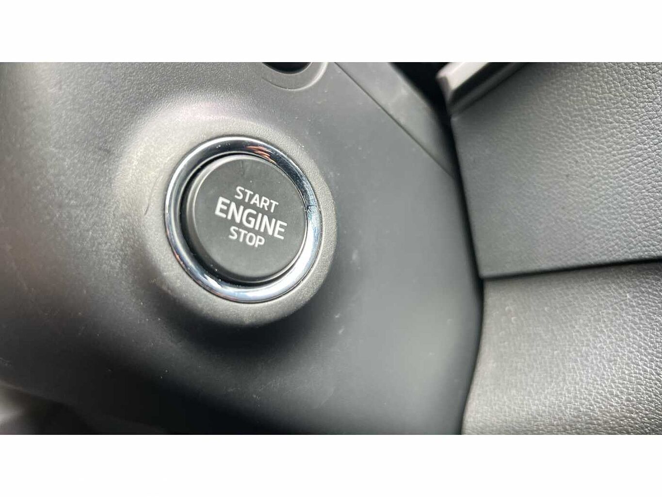 SKODA KAROQ 2.0 TDI SE Drive 5dr