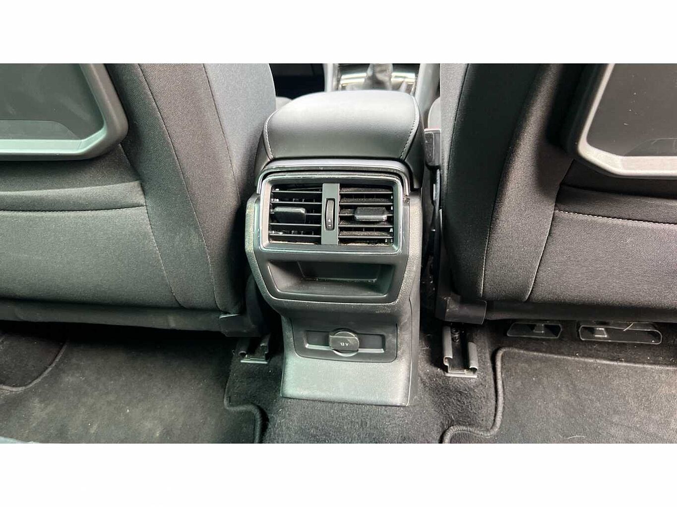 SKODA KAROQ 2.0 TDI SE Drive 5dr