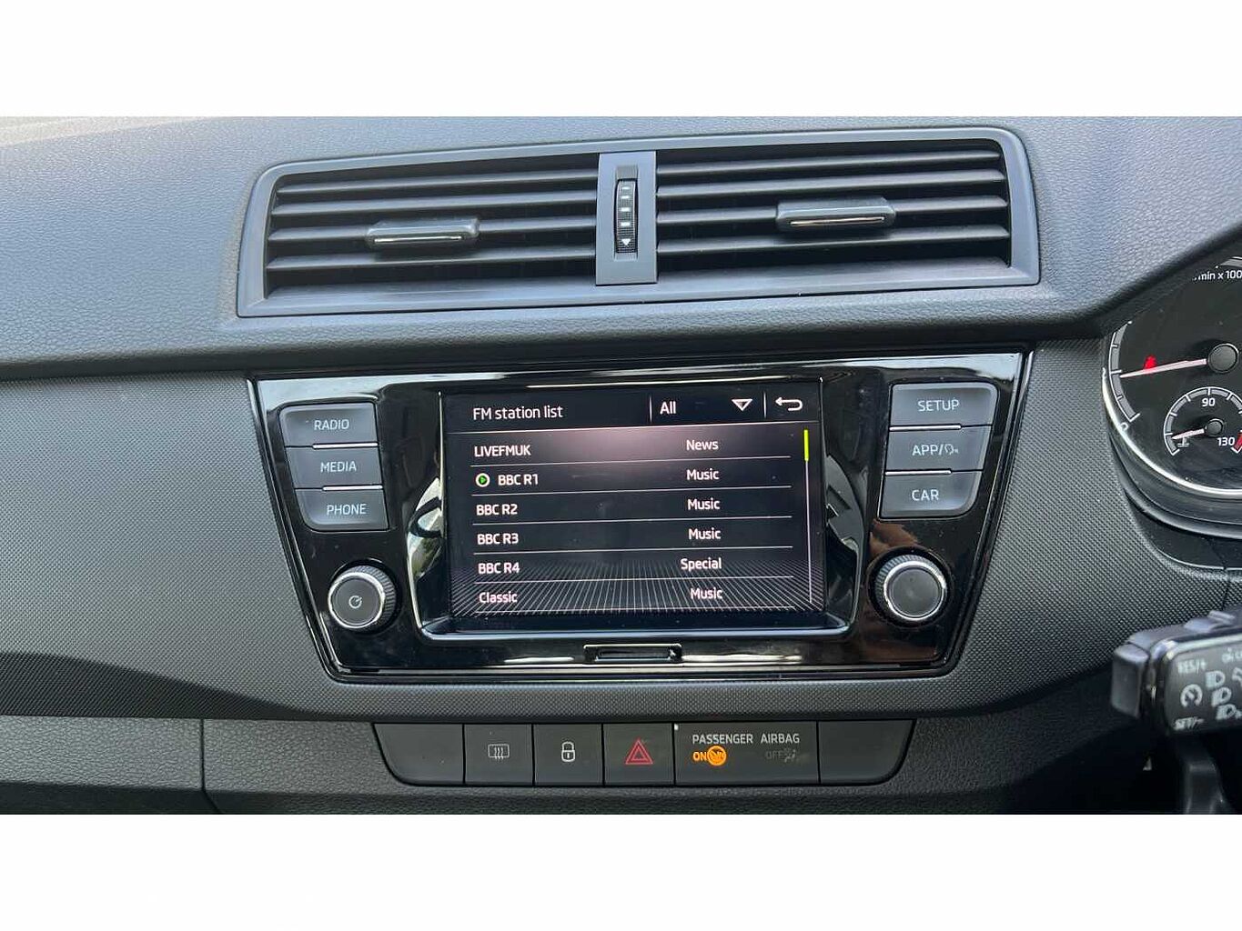 SKODA Fabia 1.0 TSI Colour Edition (95PS) DSG 5-Dr Hatch