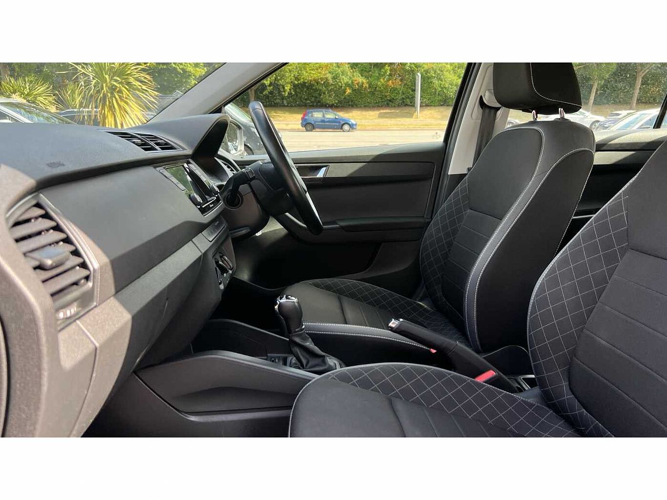 SKODA Fabia 1.0 TSI Colour Edition (95PS) DSG 5-Dr Hatch