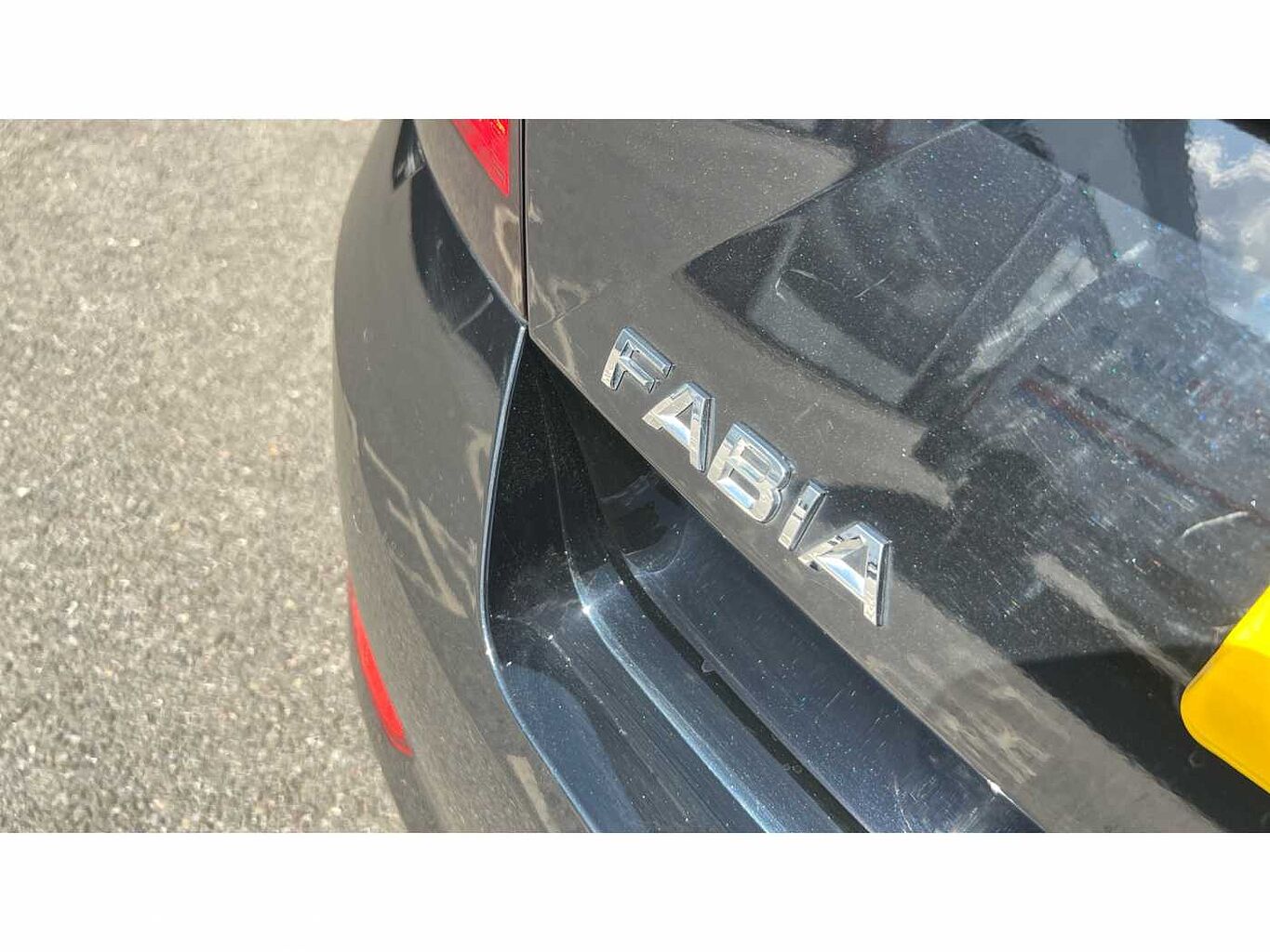 SKODA Fabia 1.0 TSI Colour Edition (95PS) DSG 5-Dr Hatch