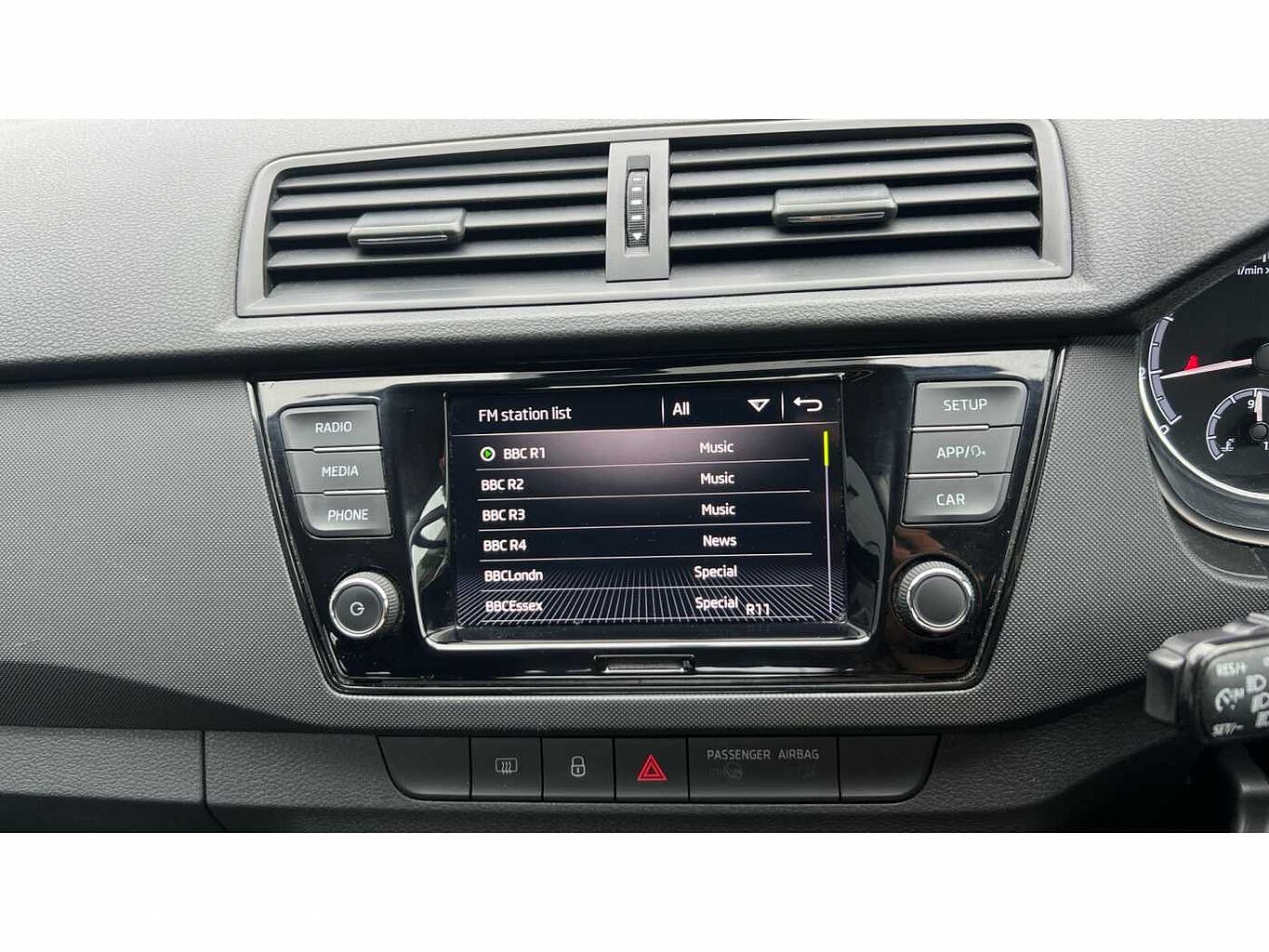 SKODA Fabia 1.0 TSI (95ps) S 5-Dr Hatchback