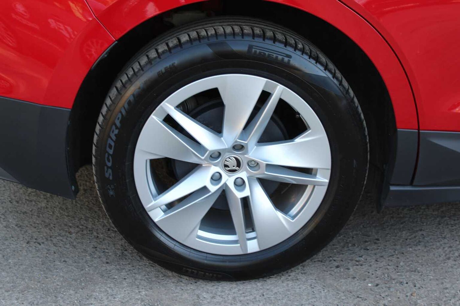 SKODA 85 Edition 82kWh 5dr Auto iV  85 Edition 82kWh 5dr Auto