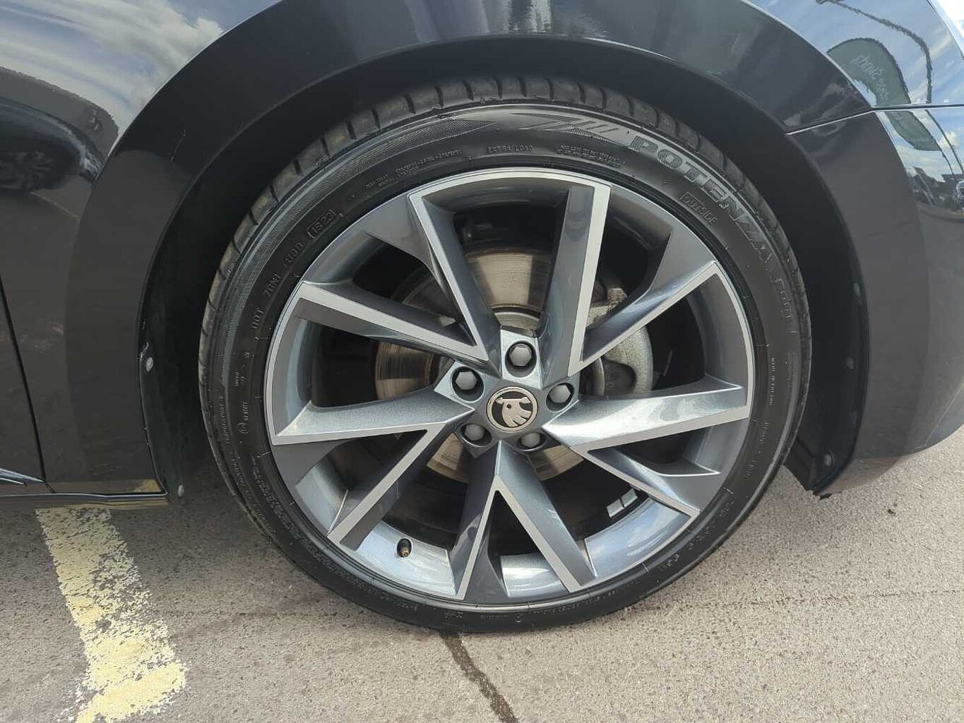 SKODA Superb 2.0 TSI (190ps) SportLine Plus DSG Estate