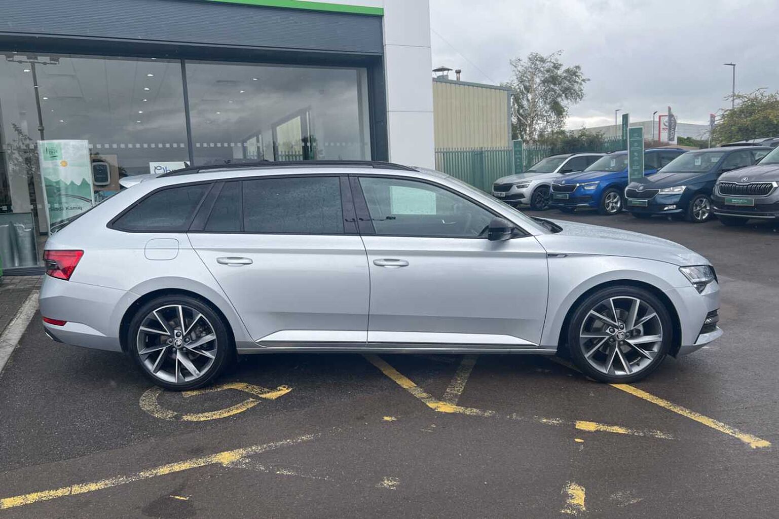 SKODA Superb 2.0TDI (200ps) SportLine Plus SCR DSG