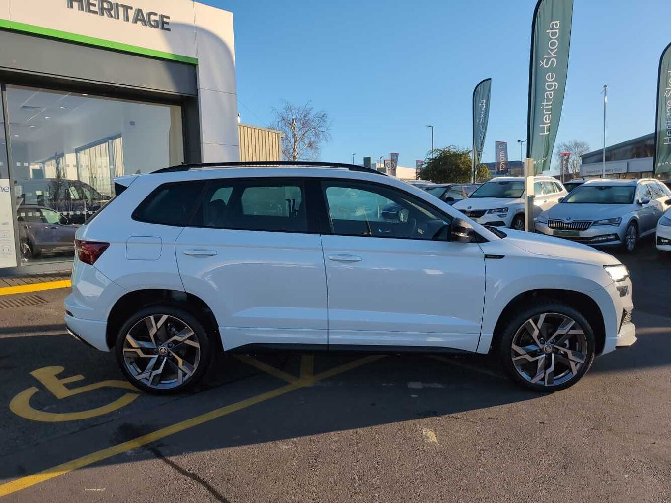 SKODA Karoq Estate 1.5 TSI Sportline 5dr