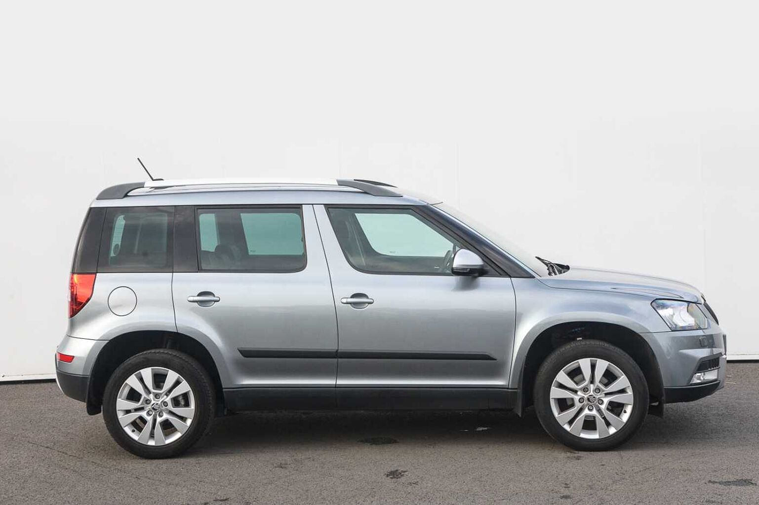 SKODA Yeti 1.2 TSI (110PS) SE L Drive Outdoor DSG 5-Dr