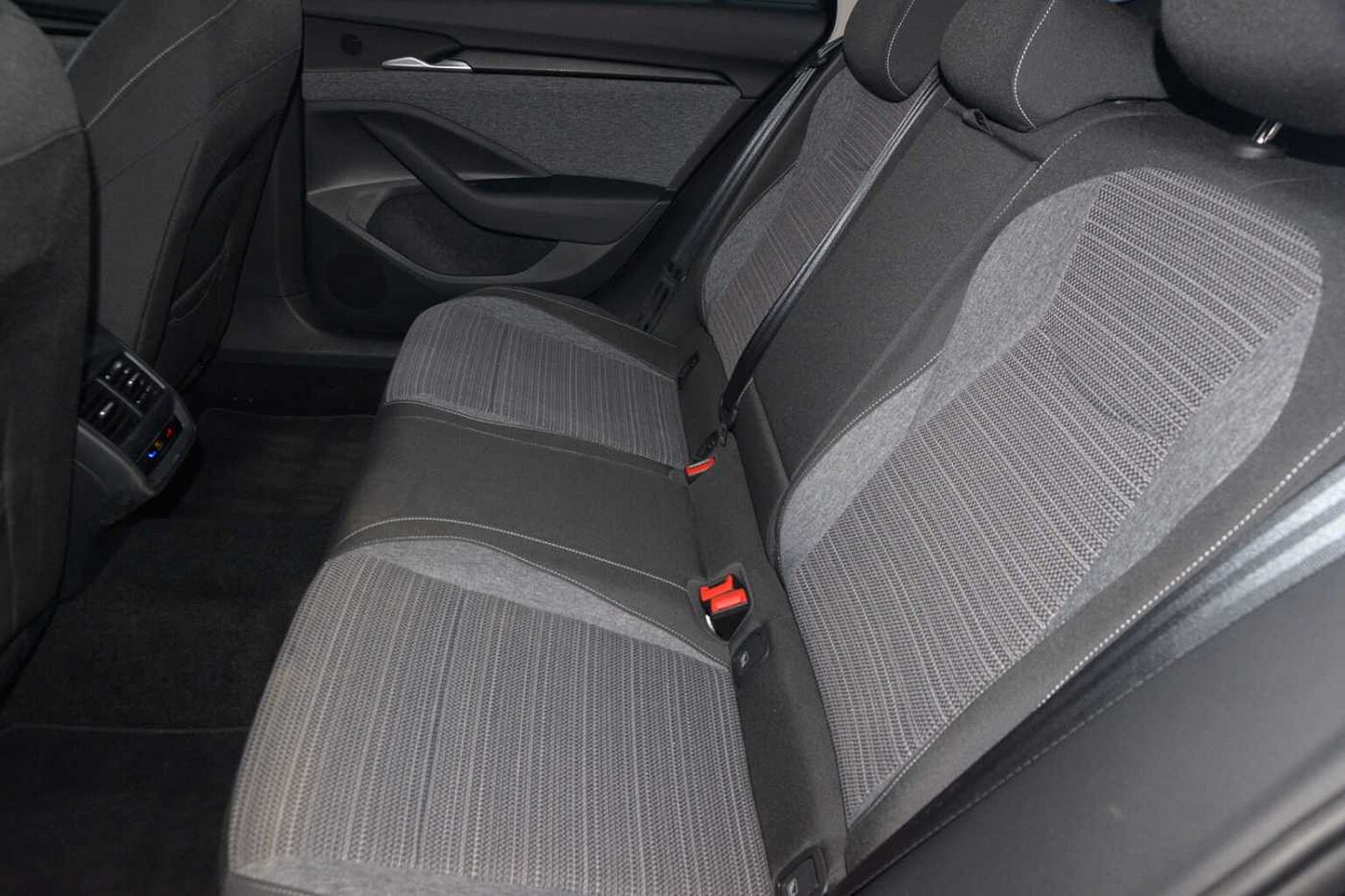 SKODA Superb 2.0 TDI 150ps SE Technology DSG 5-Dr Estate
