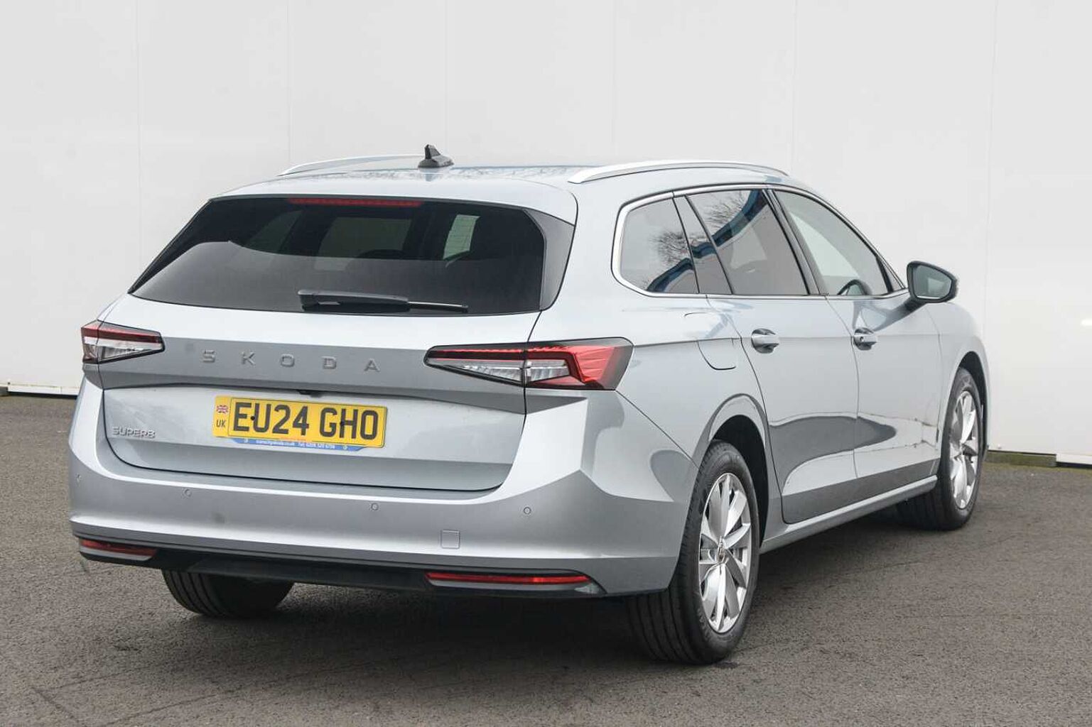 SKODA Superb 2.0 TDI 150ps SE Technology DSG 5-Dr Estate