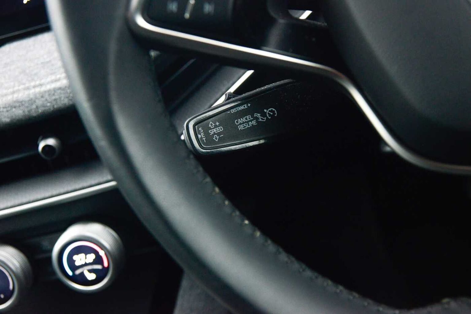 SKODA Superb 2.0 TDI 150ps SE Technology DSG 5-Dr Estate