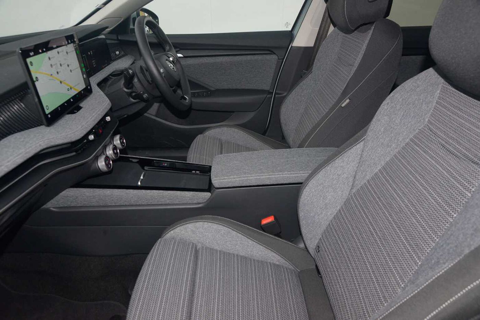 SKODA Superb 2.0 TDI 150ps SE Technology DSG 5-Dr Estate
