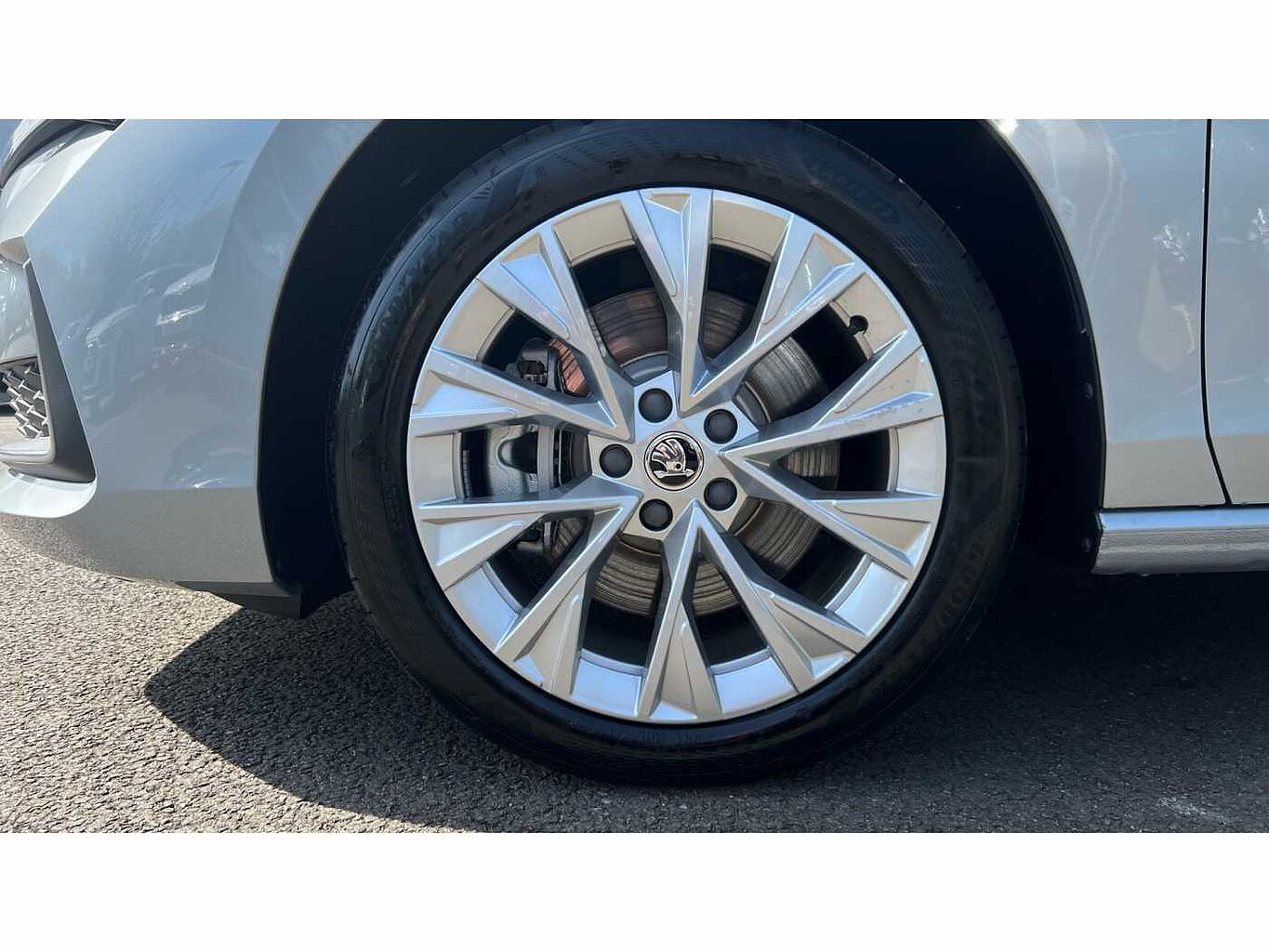 SKODA SUPERB Hatch SE L 2.0 TDI 193 PS 4x4 DSG